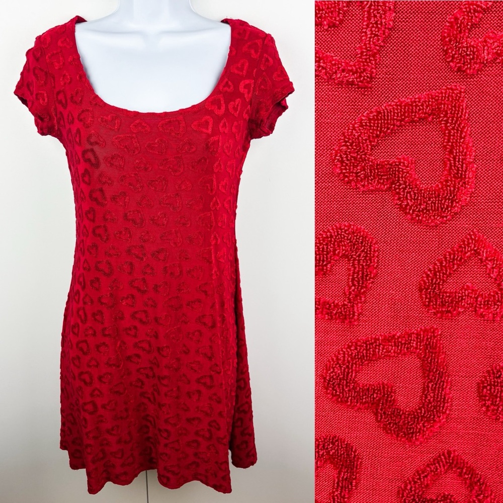 All That Jazz Heart Textured Red Y2K Vintage Cocktail Party Diva Glam Mini Dress